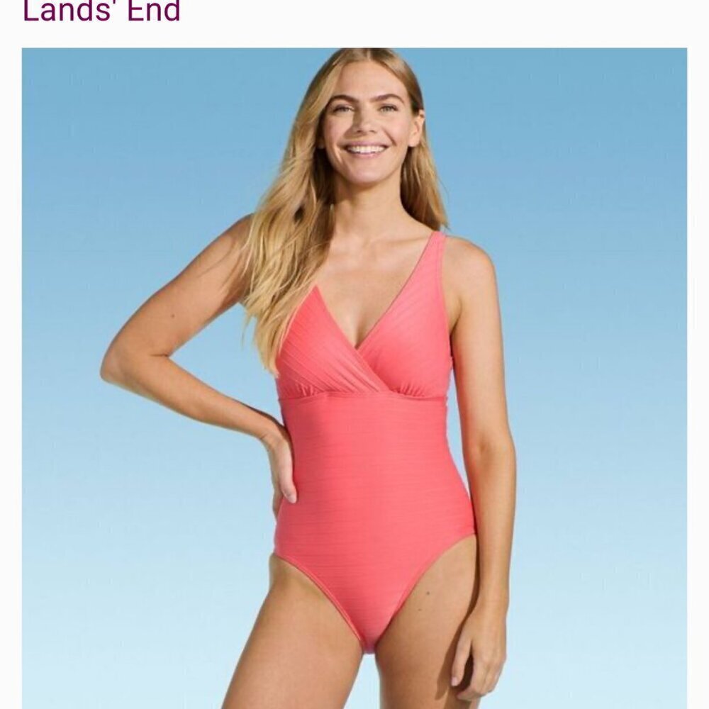 Lands End Woman's Plus-Size Coral Pink Summer V-Neck One-Piece Swimsuit Sz 18
